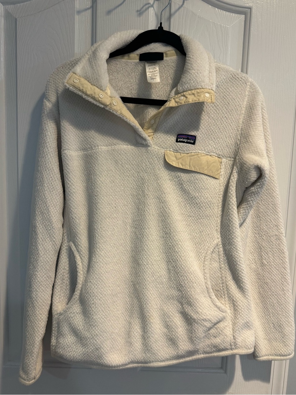 Patagonia Ivory Cream Snap-T Fleece Pullover